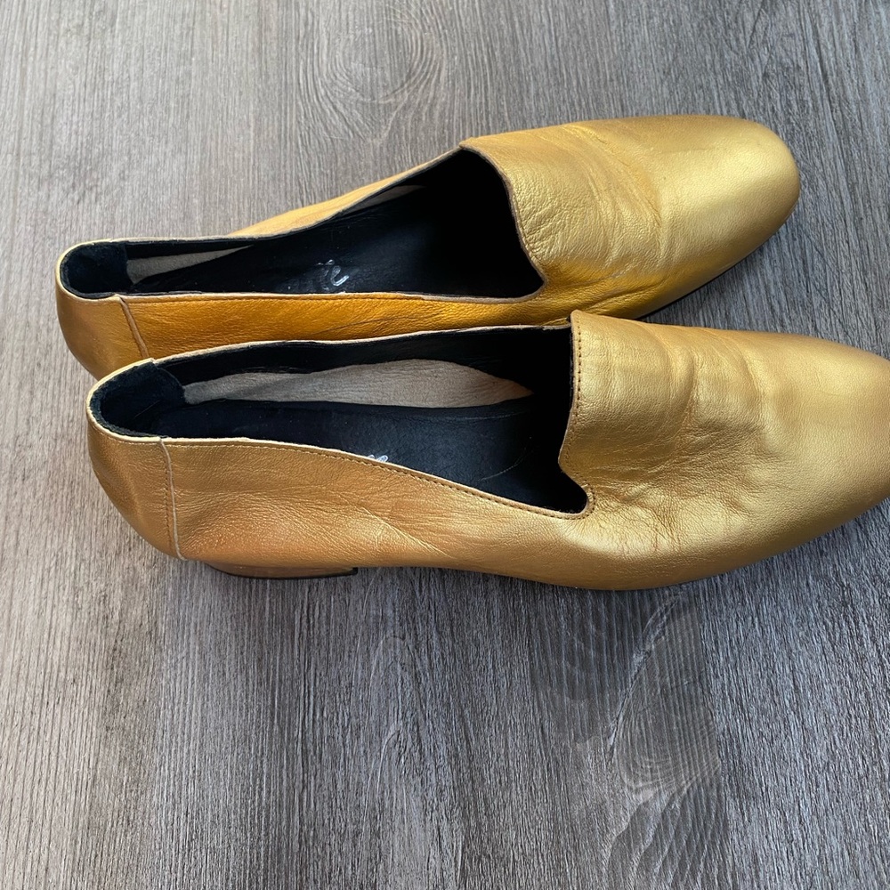 Super, Soft Leather Gold Loafers